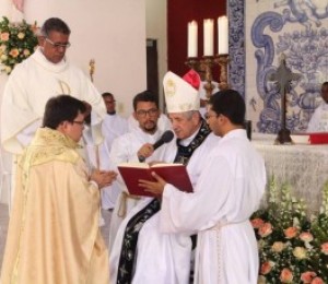 Padre Luiz Felipe foi ordenado em Dias d´Avila