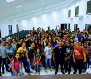 Encontro Incendeia Juventude reúne jovens em Camaçari