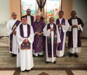 Dom João Carlos Petrini celebra treze anos de ordenação episcopal