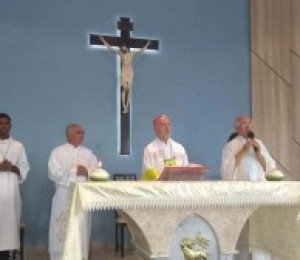 Paróquia São Bento recebe visita do Dom Giovanni Tonucci